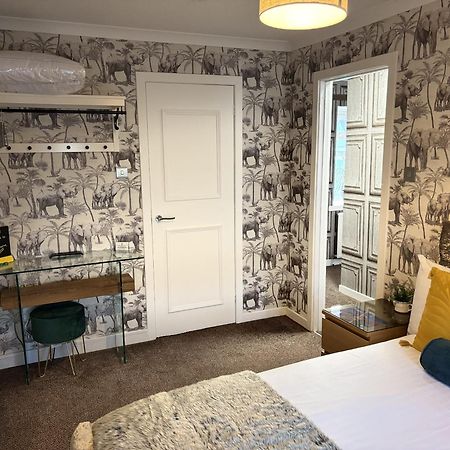 The Blackhorse Accommodation Newton Stewart Habitación foto