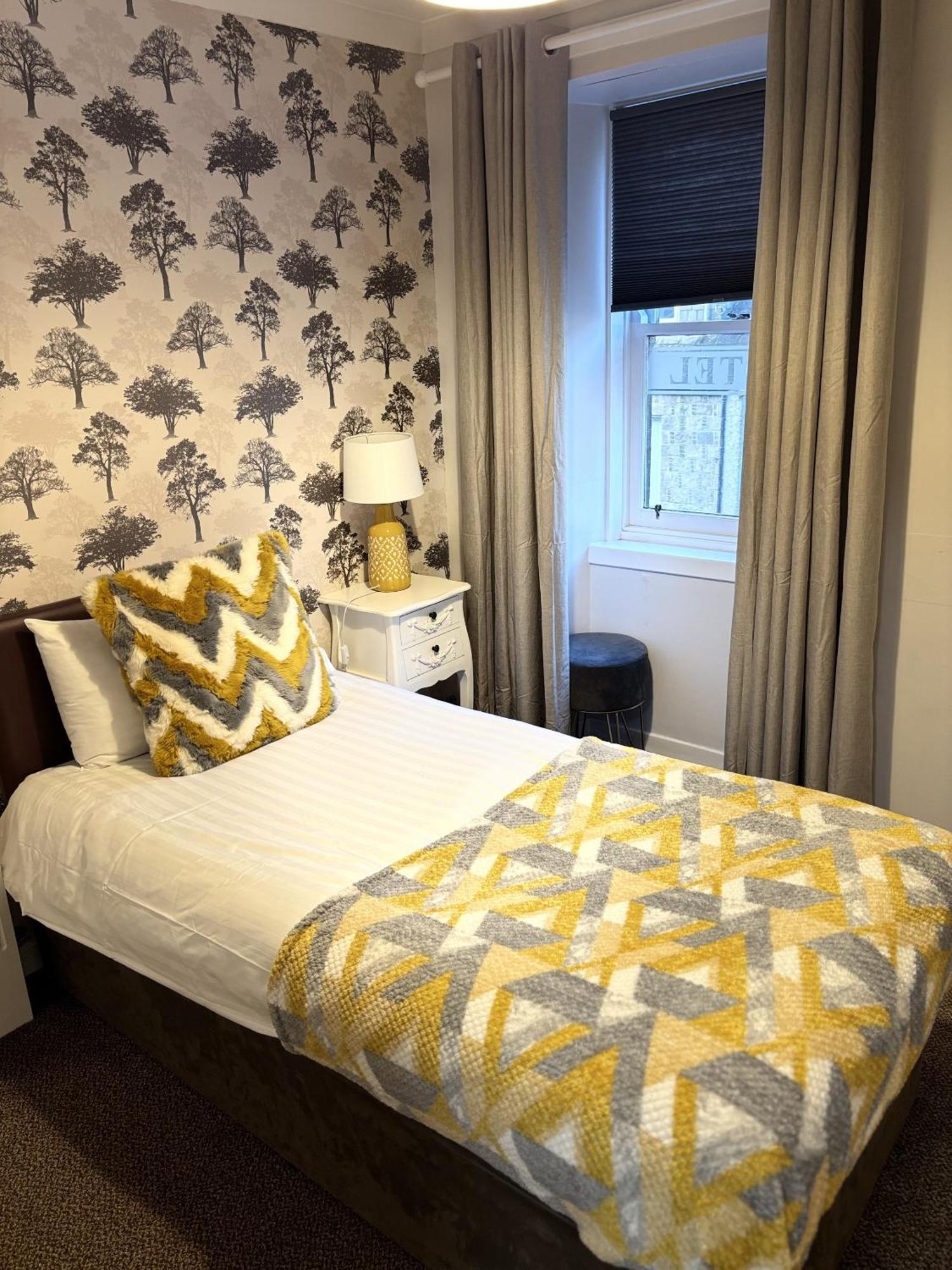 The Blackhorse Accommodation Newton Stewart Habitación foto