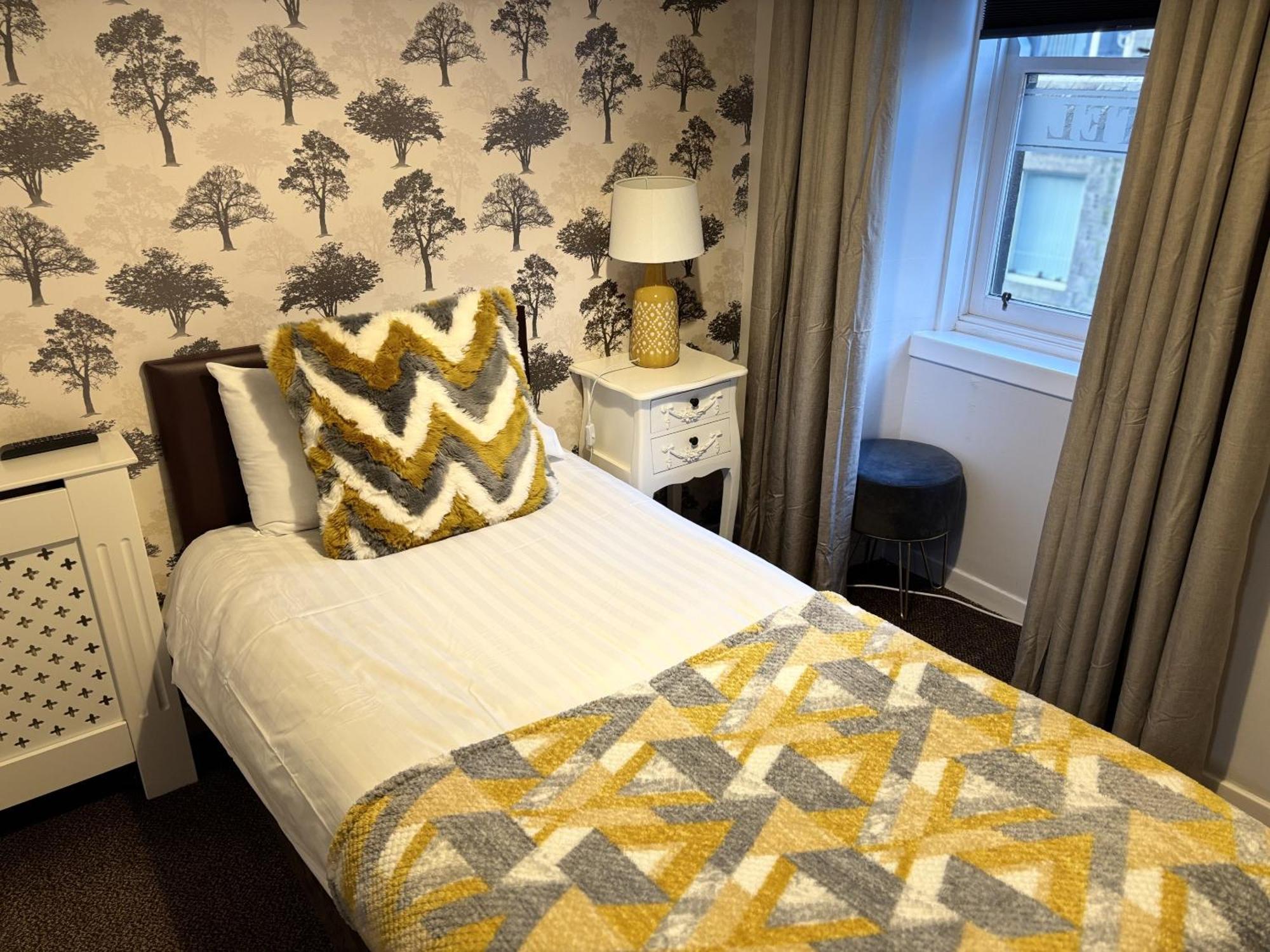 The Blackhorse Accommodation Newton Stewart Habitación foto
